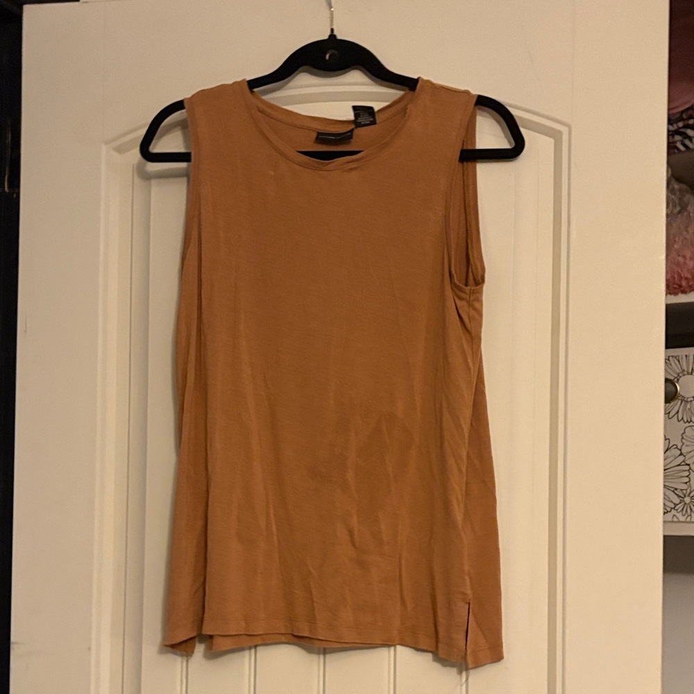 Adrienne Vittadini Camel Tank Top